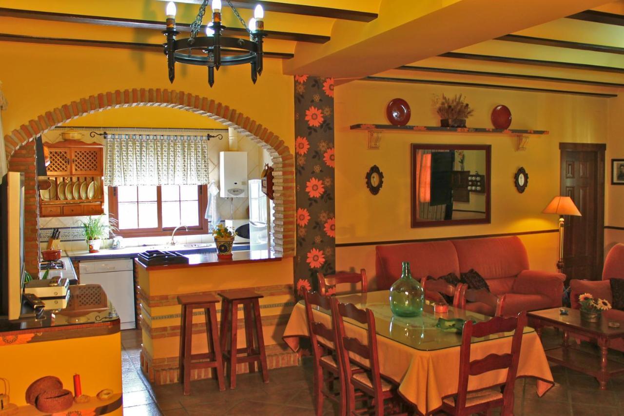 הוילה Carcabuey Casa De La Noria מראה חיצוני תמונה